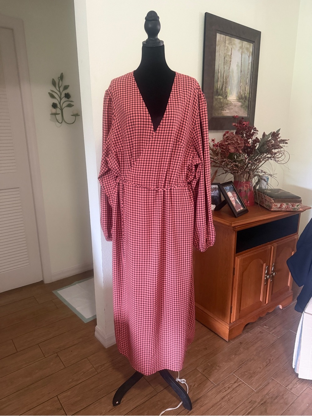 Women's Red Gingham Wrap V-Neck Long Sleeve Dress